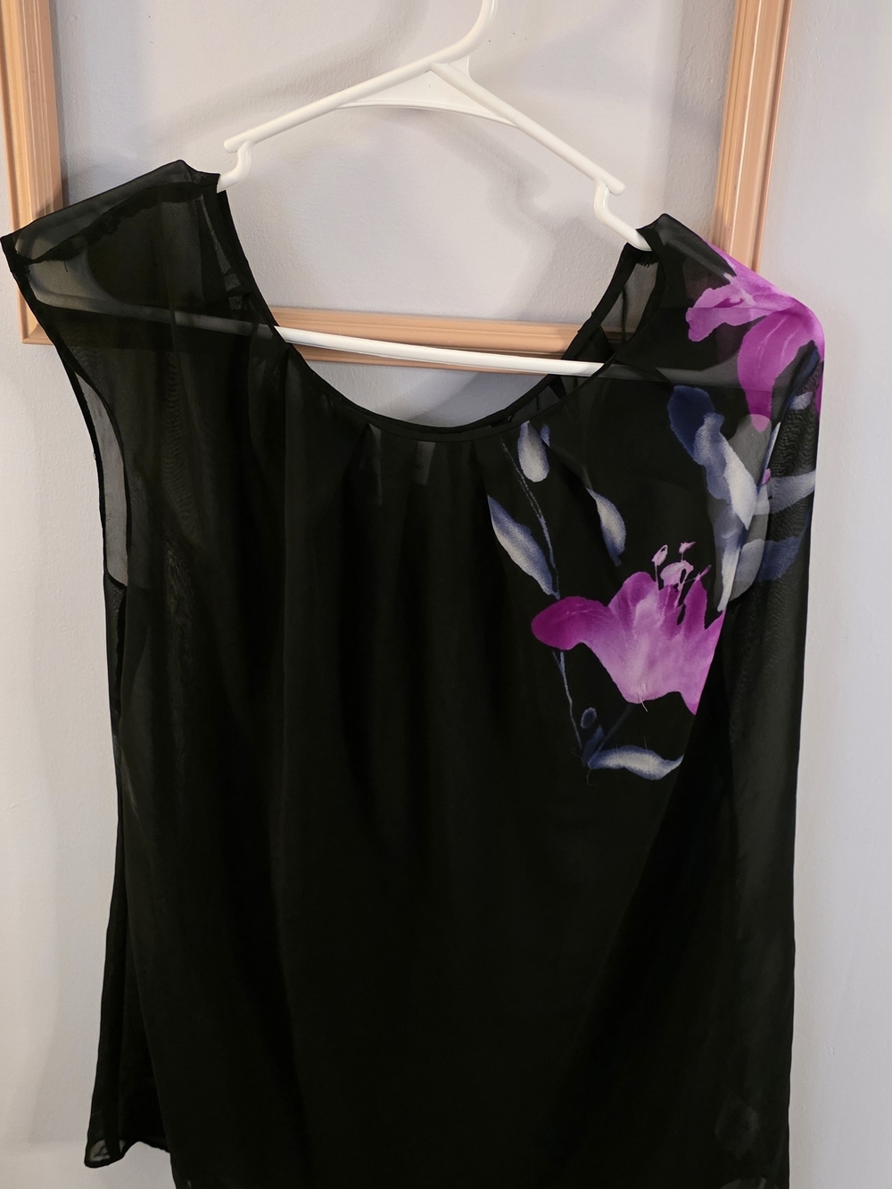 Worthington Black Sleeveless Sheer Blouse with Floral Accent Sz 1X